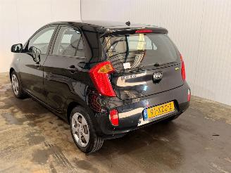 Damaged car Kia Picanto 1.2 16V Hatchback  Benzine 1.248cc 63kW (86pk) FWD 2012/9