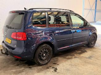 Unfallwagen Volkswagen Touran 1.6 TDI 16V MPV  Diesel 1.598cc 77kW (105pk) FWD 2012/8