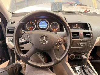 Mercedes C-klasse 2.2 C-180 CDI 16V BlueEFFICIENCY Sedan 4Dr Diesel 2.148cc 88kW (120pk) RWD picture 14