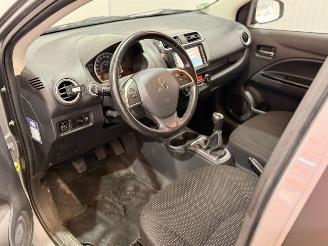 Mitsubishi Space-star 1.2 12V Hatchback  Benzine 1.193cc 59kW (80pk) FWD picture 9