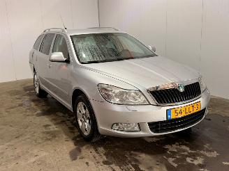 skadebil auto Skoda Octavia 1.2 TSI Combi/o 4Dr Benzine 1.197cc 77kW (105pk) FWD 2010/5