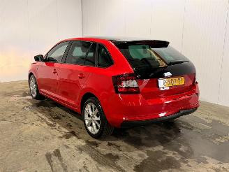 Voiture accidenté Skoda Rapid 1.2 TSI Combi/o  Benzine 1.197cc 63kW (86pk) FWD 2014/7