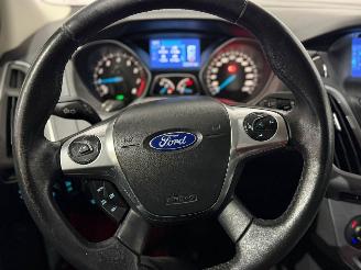 Ford Focus 1.0 Ti-VCT EcoBoost 12V 125 Hatchback  Benzine 998cc 92kW (125pk) FWD picture 14