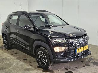 Voiture accidenté Dacia Spring 45 Hatchback  Elektrisch  33kW (45pk) RWD 2022/11
