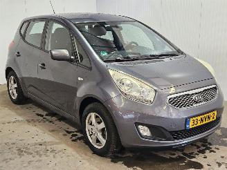skadebil auto Kia Venga 1.4 CVVT 16V MPV  Benzine 1.396cc 66kW (90pk) FWD 2011/1