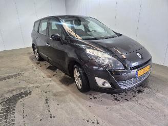 krockskadad bil auto Renault Grand-scenic 1.4 16V TCe 130 MPV  Benzine 1.397cc 96kW (131pk) FWD 2009/10