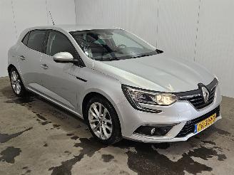 skadebil auto Renault Mégane 1.2 Energy TCE 130 Hatchback 4Dr Benzine 1,197cc 97kW (132pk) FWD 2017/8