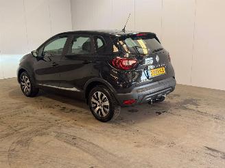 krockskadad bil auto Renault Captur 0.9 Energy TCE 12V SUV  Benzine 898cc 66kW (90pk) 2019/3