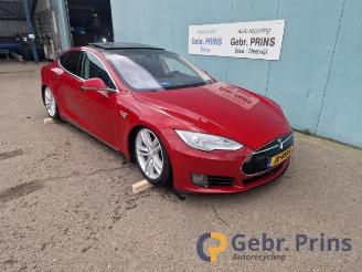 Salvage car Tesla Model S Model S, Liftback, 2012 / 2026 70D 2016/3