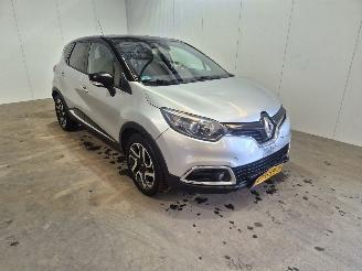 Damaged car Renault Captur 0.9 Energy TCE 12V SUV  Benzine 898cc 66kW (90pk) FWD 2015/7
