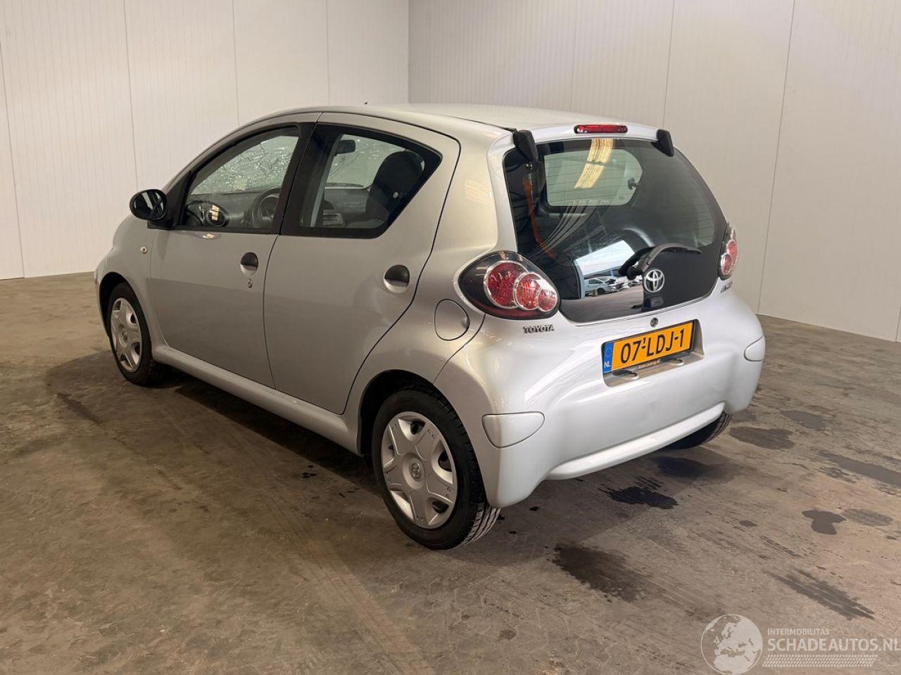 Toyota Aygo 1.0 12V VVT-i Hatchback