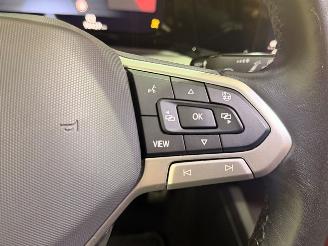 Volkswagen Golf 2.0 TDI BlueMotion 16V Hatchback  Diesel picture 19