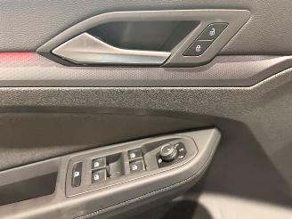 Volkswagen Golf 2.0 TDI BlueMotion 16V Hatchback  Diesel picture 20