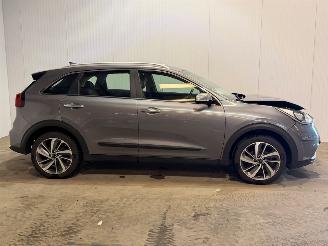 Kia Niro 1.6 GDI Hybrid SUV picture 9