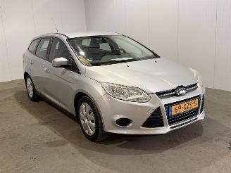 skadebil auto Ford Focus 1.6 EcoBoost 2012/9