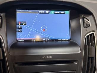 Ford Focus 1.0 Titanium picture 13