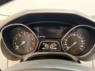 Ford Focus 1.0 Titanium picture 14