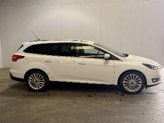 Ford Focus 1.0 Titanium picture 2