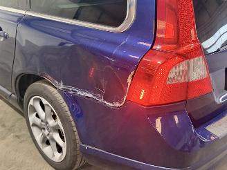 Volvo V-70 2.4 D4 Summum picture 6