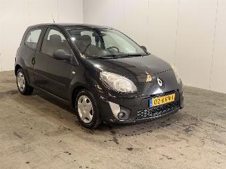 uszkodzony samochody osobowe Renault Twingo 1.2 - 16V Authentique 2010/2