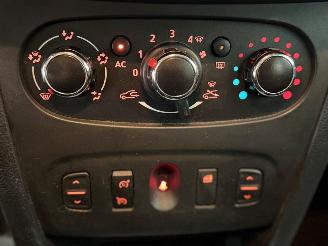 Dacia Sandero 0.9 TCe Stepway Lauréate picture 17