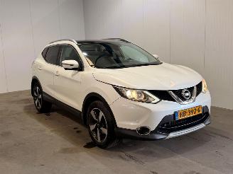 krockskadad bil auto Nissan Qashqai 1.2 Connect Edition 2015/9