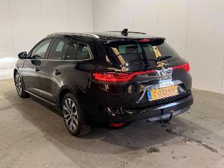 Damaged car Renault Mégane 1.3 TCe 140 Techno 2023/6