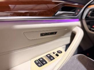 BMW 5-serie M550i xDrive High Executive picture 16