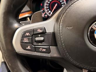 BMW 5-serie M550i xDrive High Executive picture 14