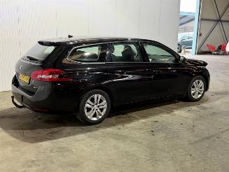 Peugeot 308 1.6 BlueHDI Blue Lease picture 7