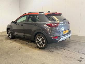uszkodzony samochody osobowe Kia Stonic 1.0 T-GDi ExecutiveLine 2019/4