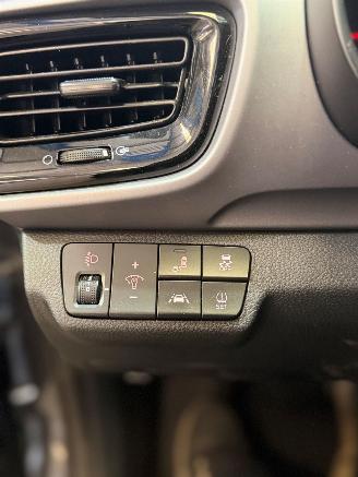 Kia Stonic 1.0 T-GDi ExecutiveLine picture 19