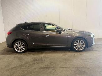 Mazda 3 2.0 SkyActiv-D 150 GT-M picture 2