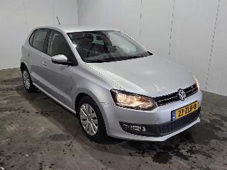 uszkodzony samochody osobowe Volkswagen Polo 1.2 TSI Hatchback  Benzine 1.197cc 66kW (90pk) FWD 2013/1