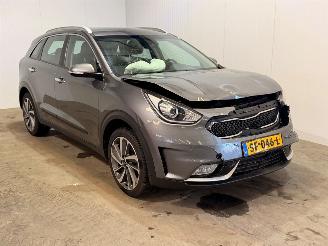 damaged passenger cars Kia Niro 1.6 GDi Hybrid DynamicLine 2018/3