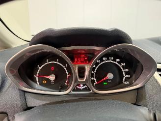 Ford Fiesta 1.25 Titanium picture 11