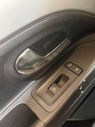 Volkswagen Up! 1.0 move up! BlueMotion picture 15