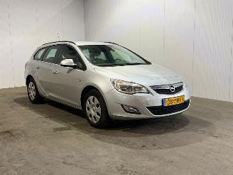 Unfallwagen Opel Astra SPORTS TOURER 1.4 Edition 2011/2