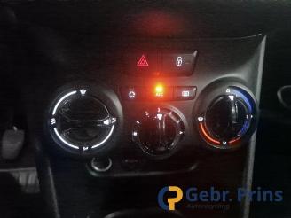 Peugeot 208 208 I (CA/CC/CK/CL), Hatchback, 2012 / 2019 1.2 Vti 12V PureTech 82 picture 13