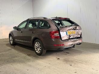 Skoda Octavia 1.6 TDI Greentech Ambition picture 5