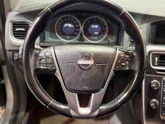 Volvo V-60 1.6 Drive R-Design picture 10