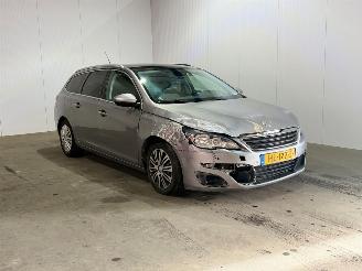 Coche accidentado Peugeot 308 1.6 BlueHDI Blue Lease Executive Pack 2015/12