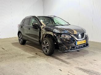 damaged passenger cars Nissan Qashqai 1.2 Tekna 2018/3