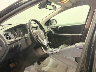 Volvo V-60 1.6 T3 Kinetic picture 9