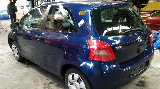Toyota Yaris 1.0 12V picture 1