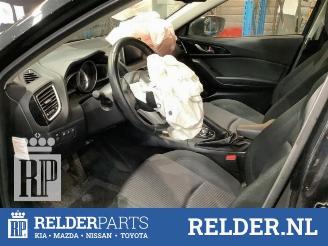 Mazda 3 3 (BM/BN), Hatchback, 2013 / 2019 2.0 SkyActiv-G 16V picture 11