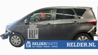 Toyota Verso S Verso S, MPV, 2010 / 2016 1.33 16V Dual VVT-I picture 3