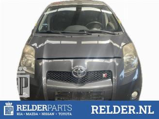 Coche siniestrado Toyota Yaris Yaris II (P9), Hatchback, 2005 / 2014 1.8 16V VVT-i TS 2007/9