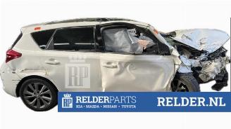 Toyota Auris Auris (E18), Hatchback 5-drs, 2012 / 2019 1.8 16V Hybrid picture 2