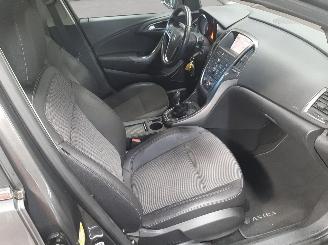 Opel Astra 1.4 TURBO picture 16